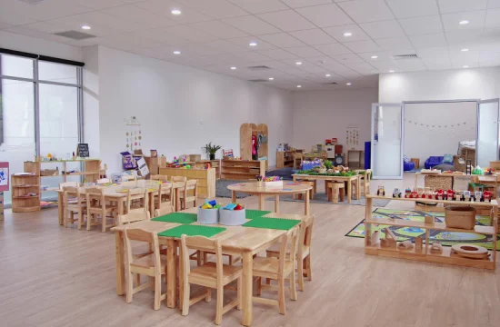 Natural Wood Theme Kids Classroom Furniture, Kindergarten Furniture Preschool Equipment Supply for Australia